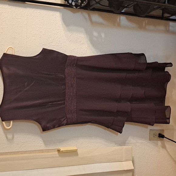 R And M Richards Dress with Jacket. Size 8 like New. - Picture 4 of 8